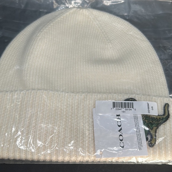 Coach Limited Edition Rexy Patch Cap Wool Beanie hat Dinosaur Patch Chalk White - Picture 3 of 7
